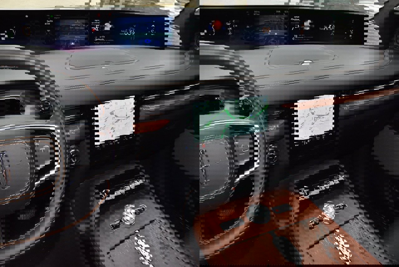 New 2026 Lincoln Navigator Black Label image 30