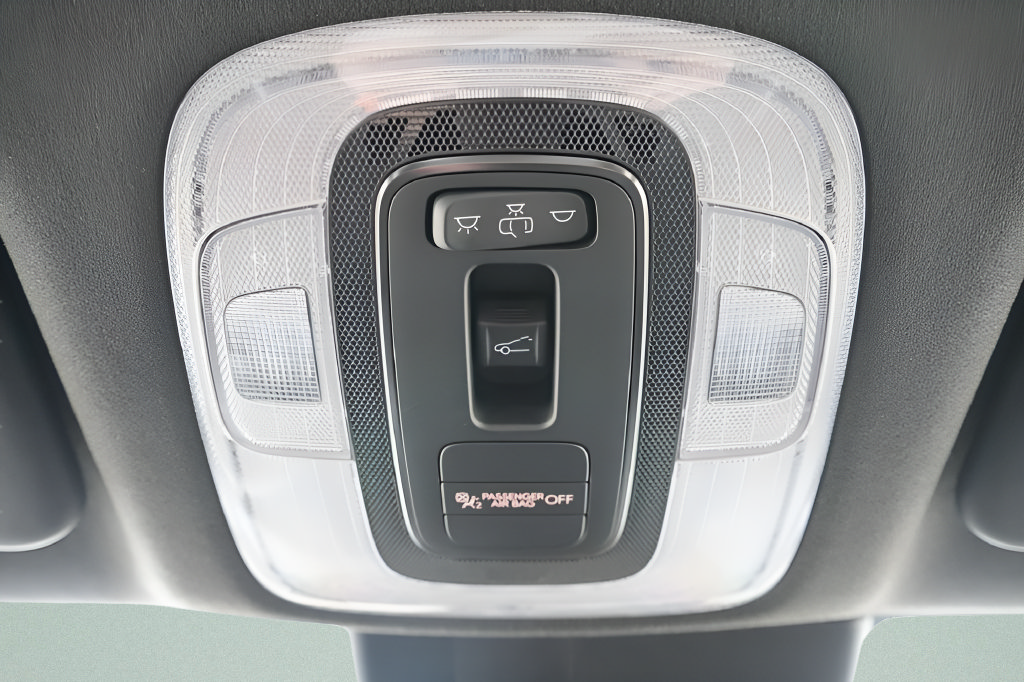 New 2026 Hyundai Elantra SEL Sport FWD image 17