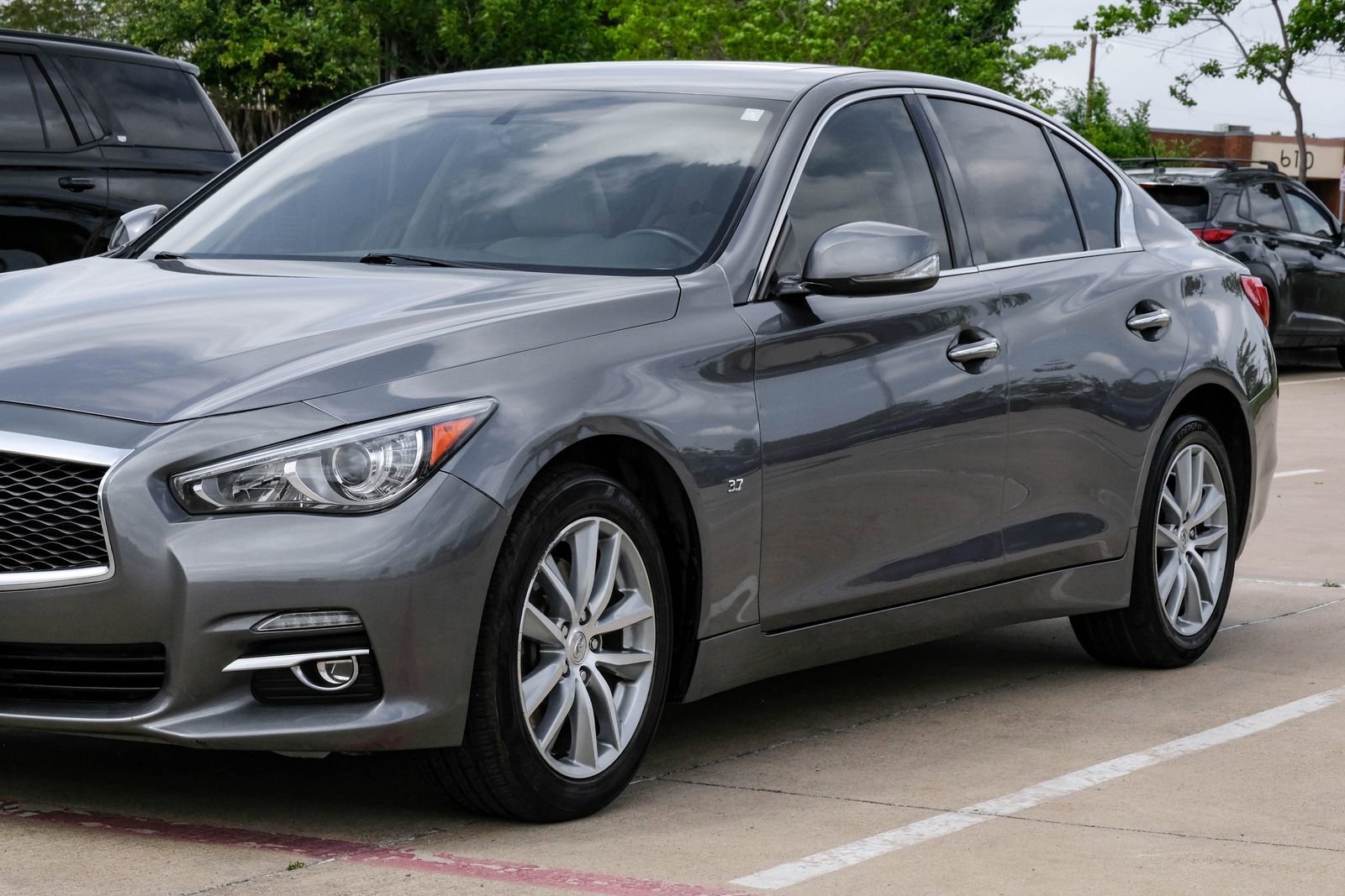 Used 2015 INFINITI Q50 Premium w/ Navigation Package AWD/4WD image 11