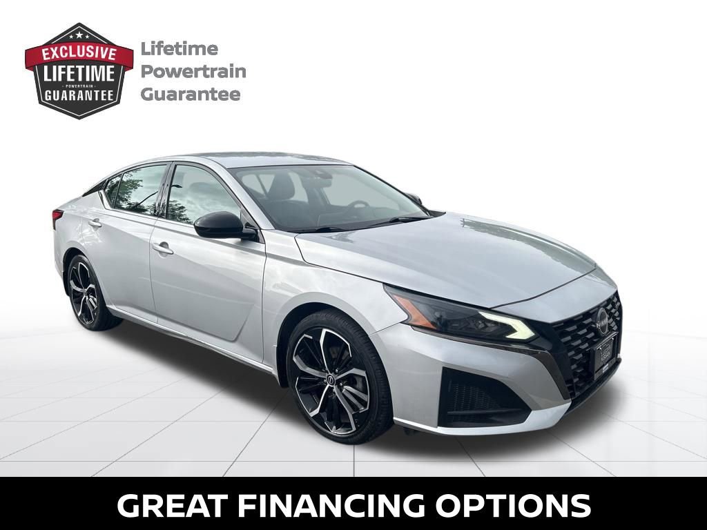 Certified 2023 Nissan Altima 2.5 SR FWD image 8