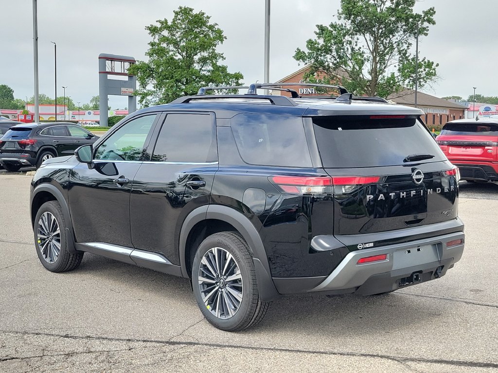 New 2026 Nissan Pathfinder Platinum AWD/4WD image 2