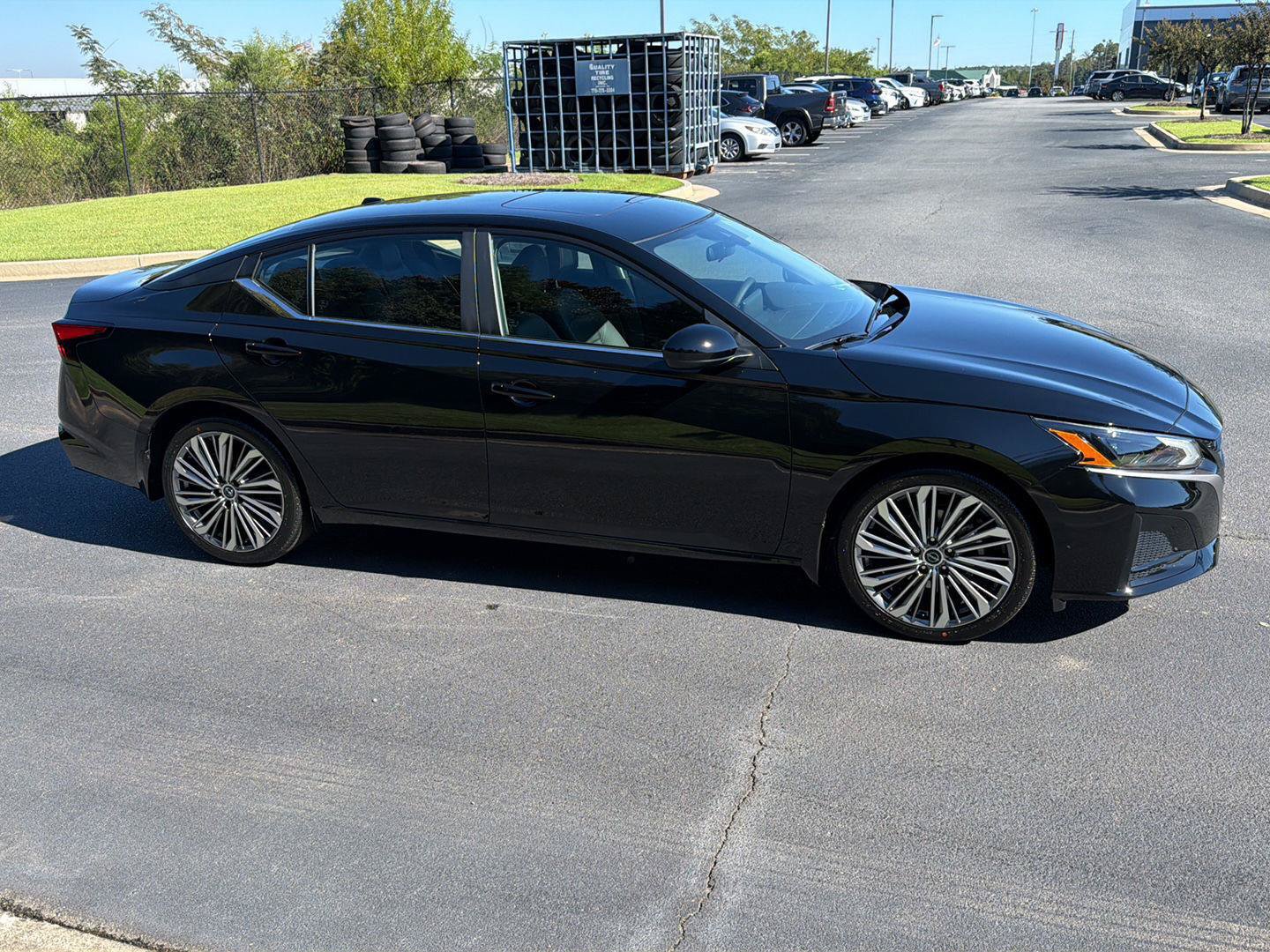 New 2026 Nissan Altima 2.5 SV w/ SV Premium Package FWD image 7