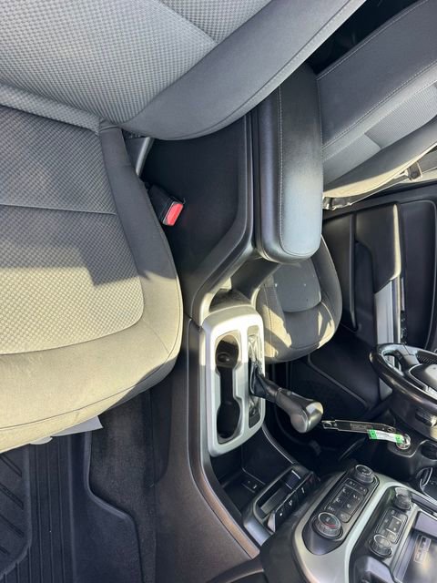 Used 2018 Chevrolet Colorado LT w/ Redline Special Edition image 5