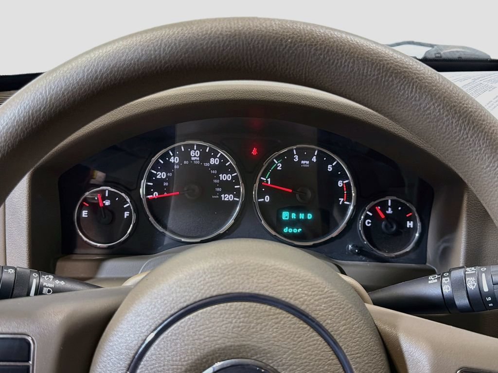Used 2011 Jeep Liberty Sport AWD/4WD image 13