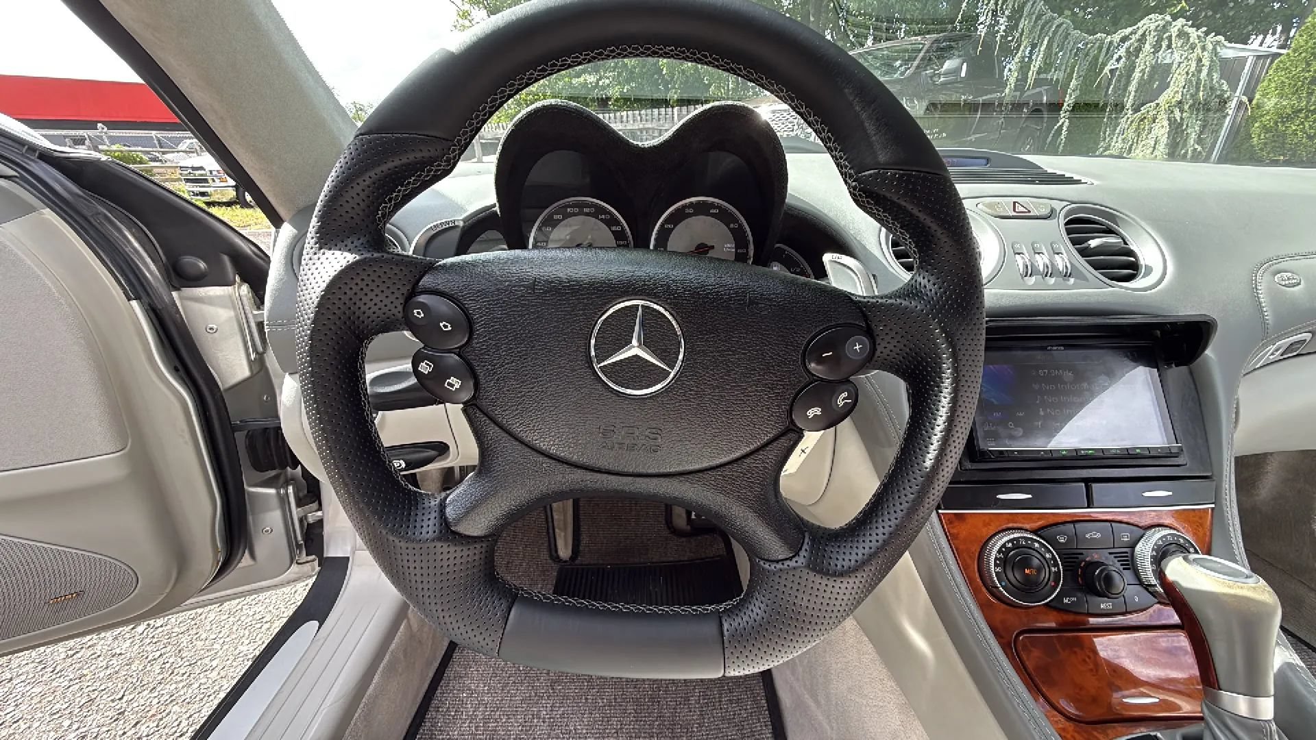 Used 2005 Mercedes-Benz SL 65 AMG image 24