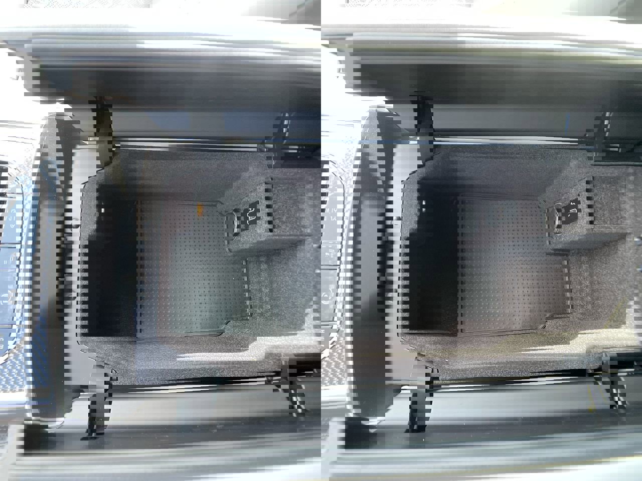 Used 2025 BMW M8 Competition image 20