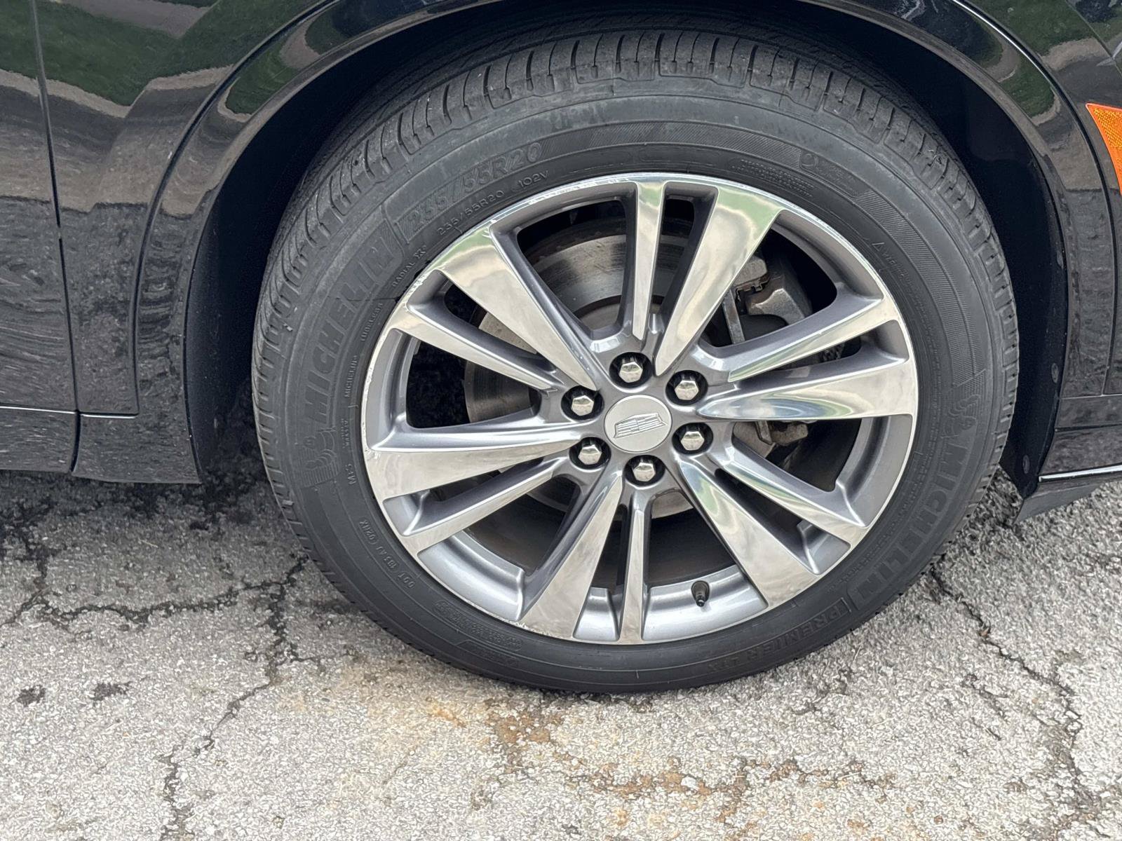 Used 2020 Cadillac XT6 Premium Luxury FWD image 10