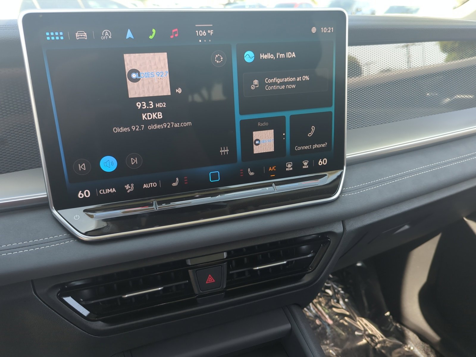 New 2025 Volkswagen Tiguan SE image 26