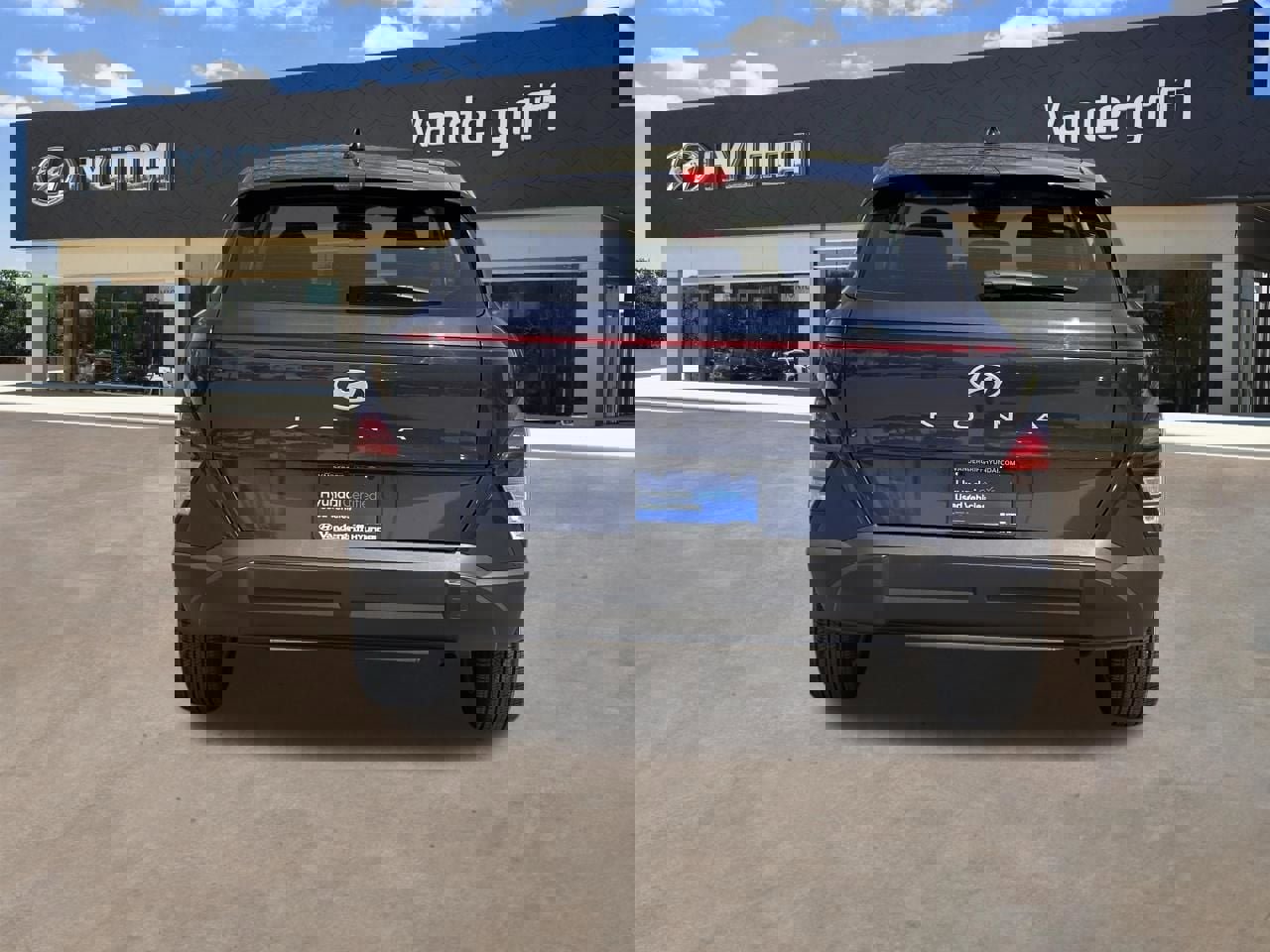 Certified 2024 Hyundai Kona SE image 12