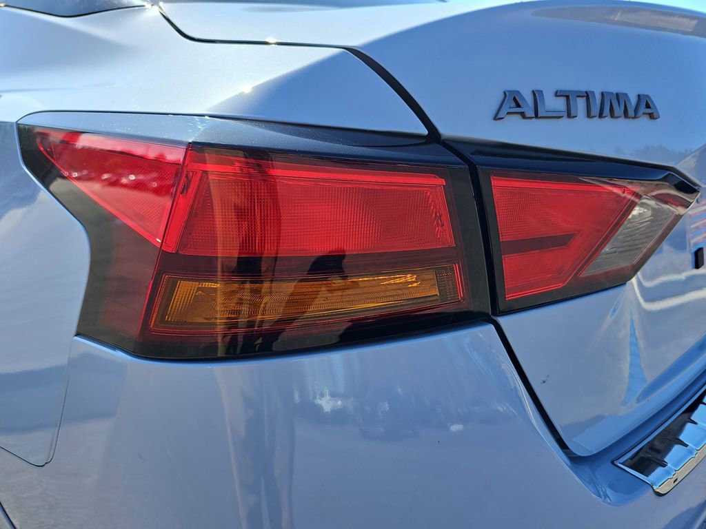 Used 2023 Nissan Altima 2.5 SR w/ SR Premium Package image 37