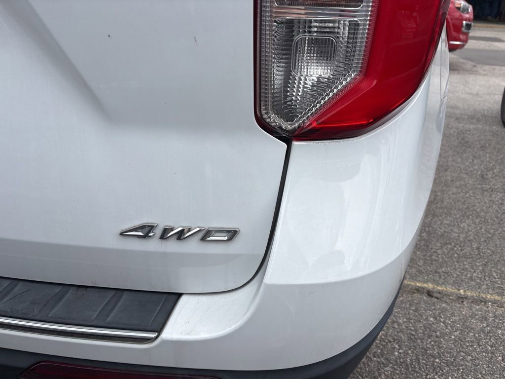 Used 2022 Ford Explorer Limited image 15