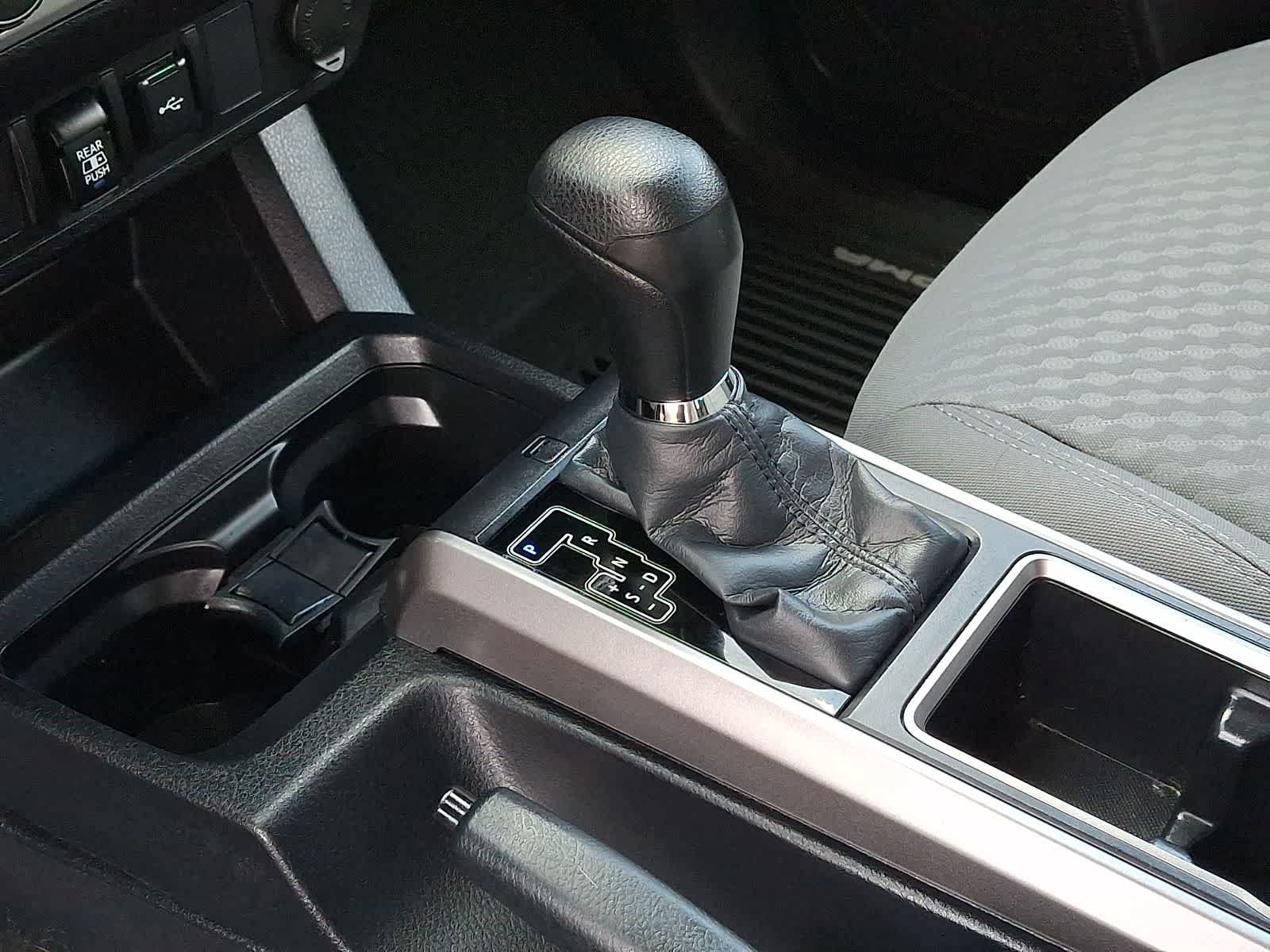 Certified 2021 Toyota Tacoma SR5 AWD/4WD image 15
