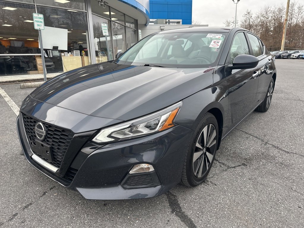 Used 2022 Nissan Altima 2.5 SV