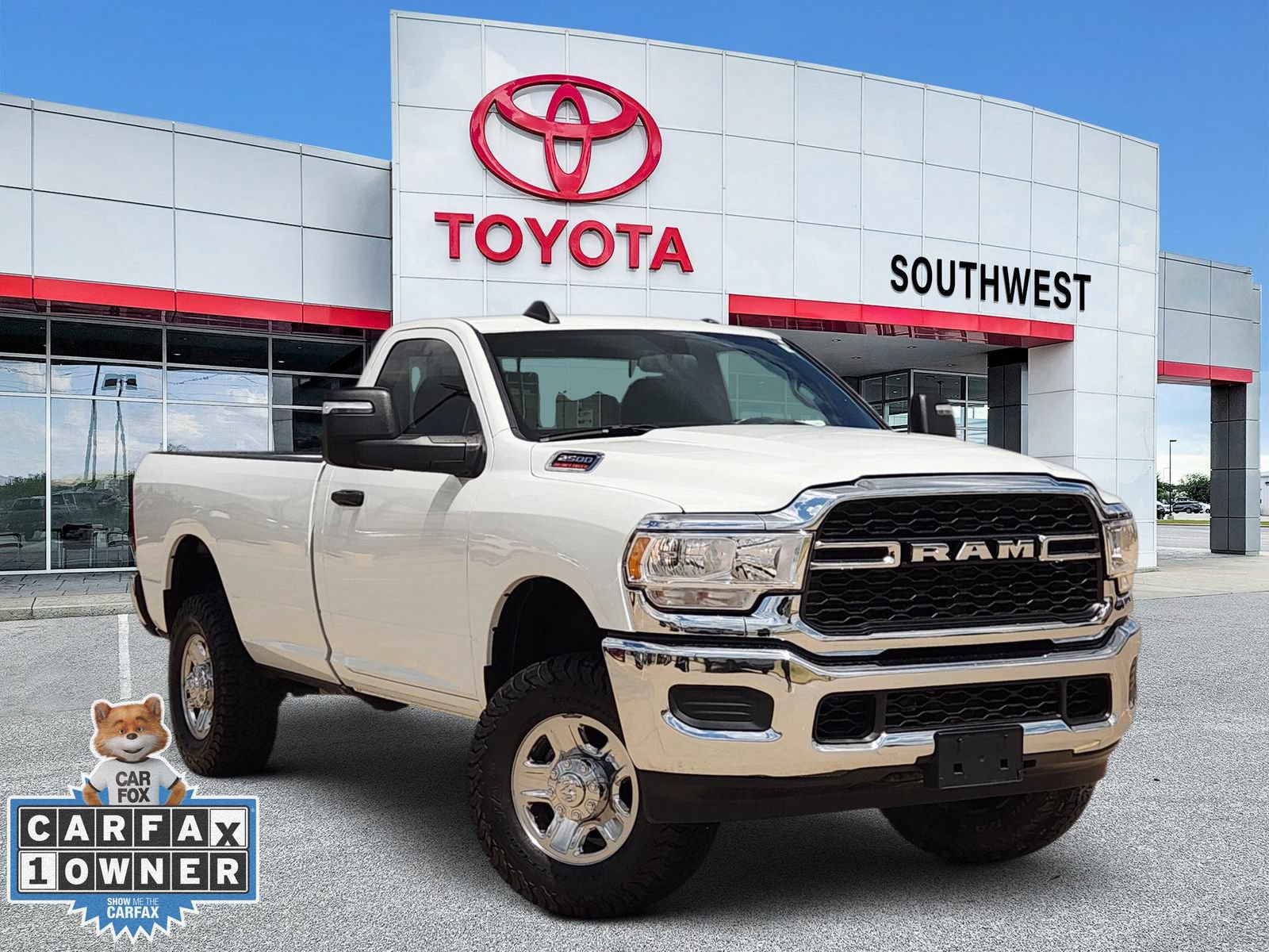 Used 2024 RAM 2500 Tradesman w/ Chrome Appearance Group AWD/4WD image 1