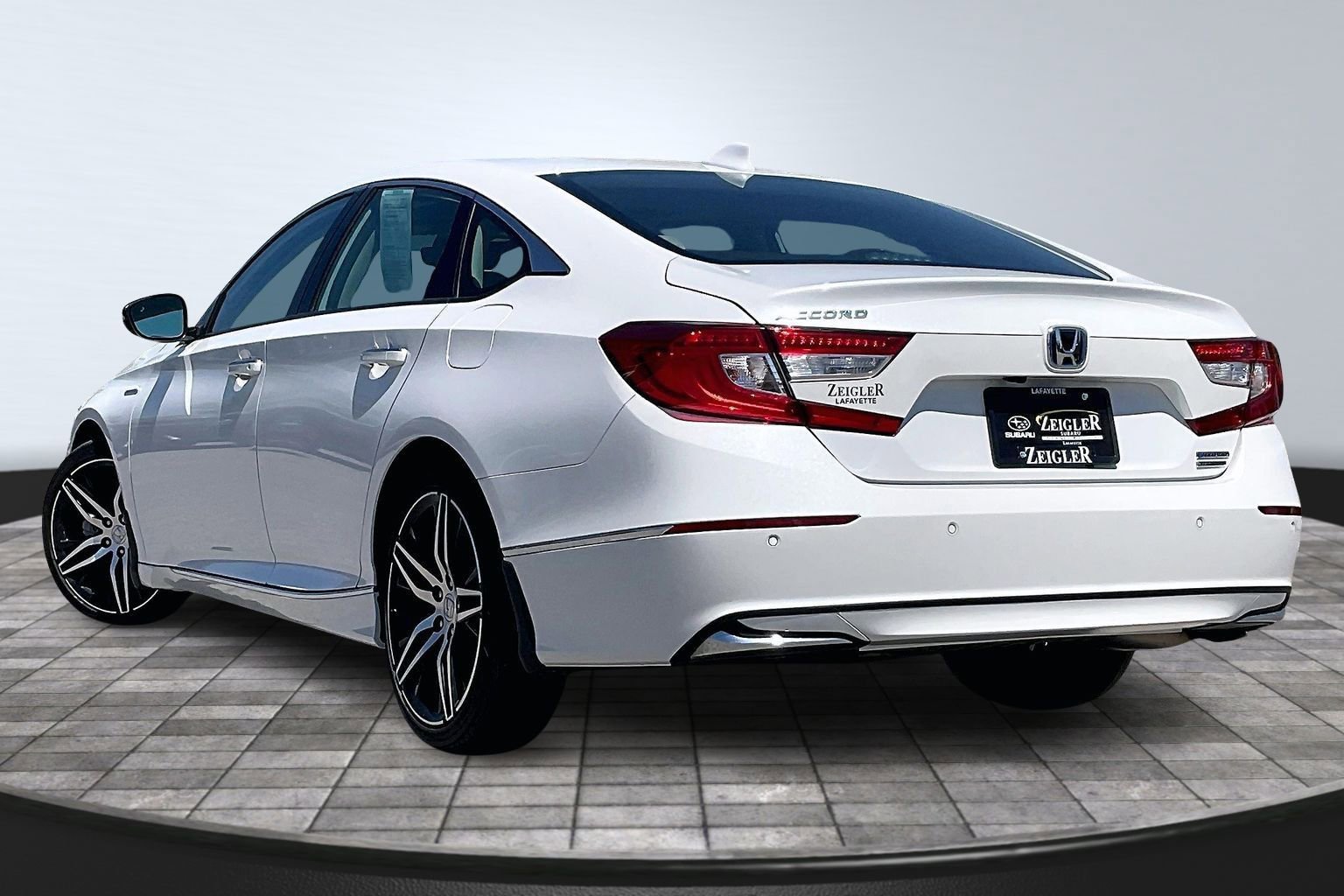 Used 2022 Honda Accord Touring image 11