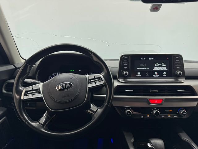 Used 2021 Kia Telluride LX FWD image 3