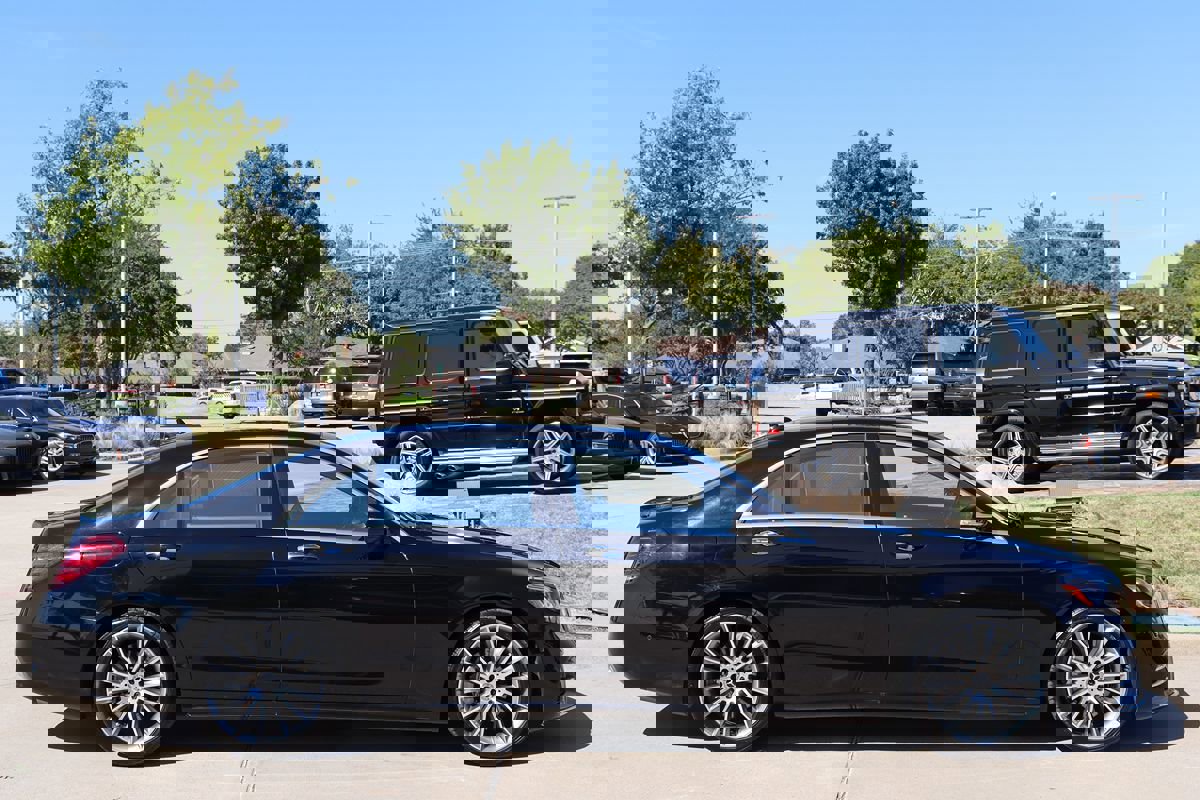 Used 2019 Mercedes-Benz S 560 Sedan image 5