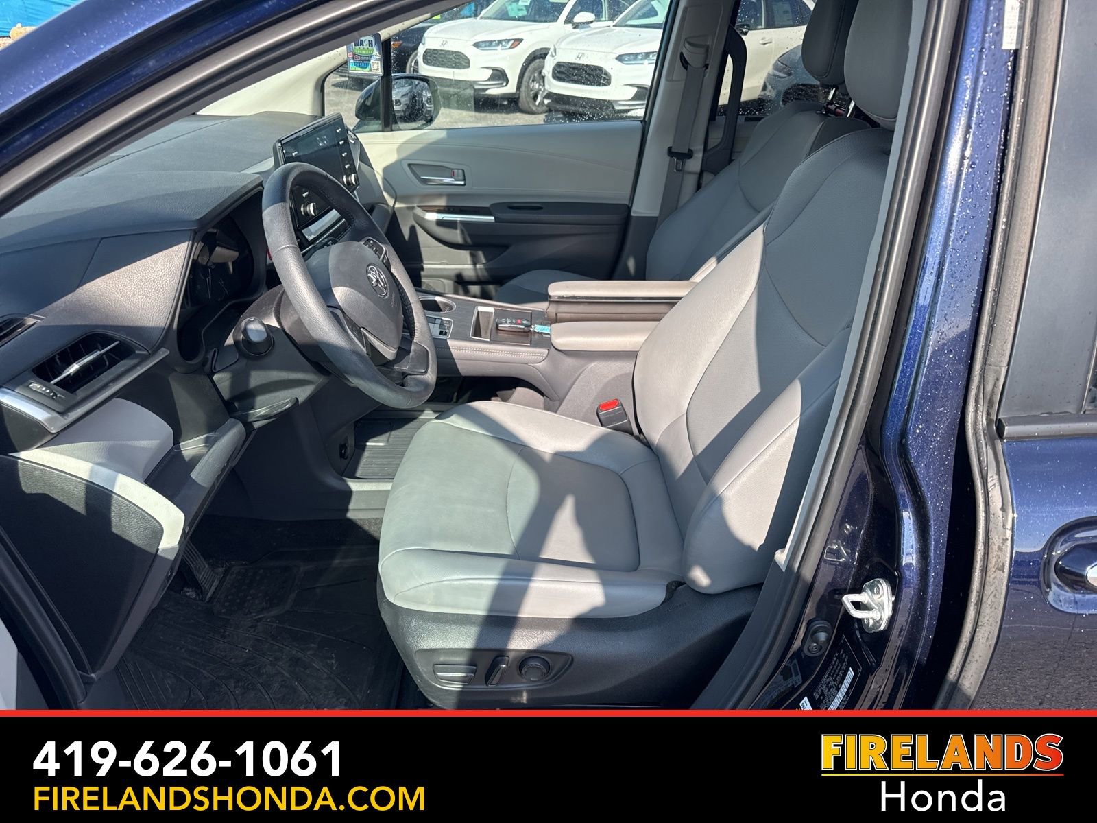 Used 2024 Toyota Sienna XLE image 14