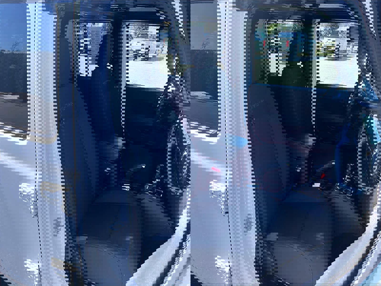 Used 2023 Jeep Gladiator Overland image 11