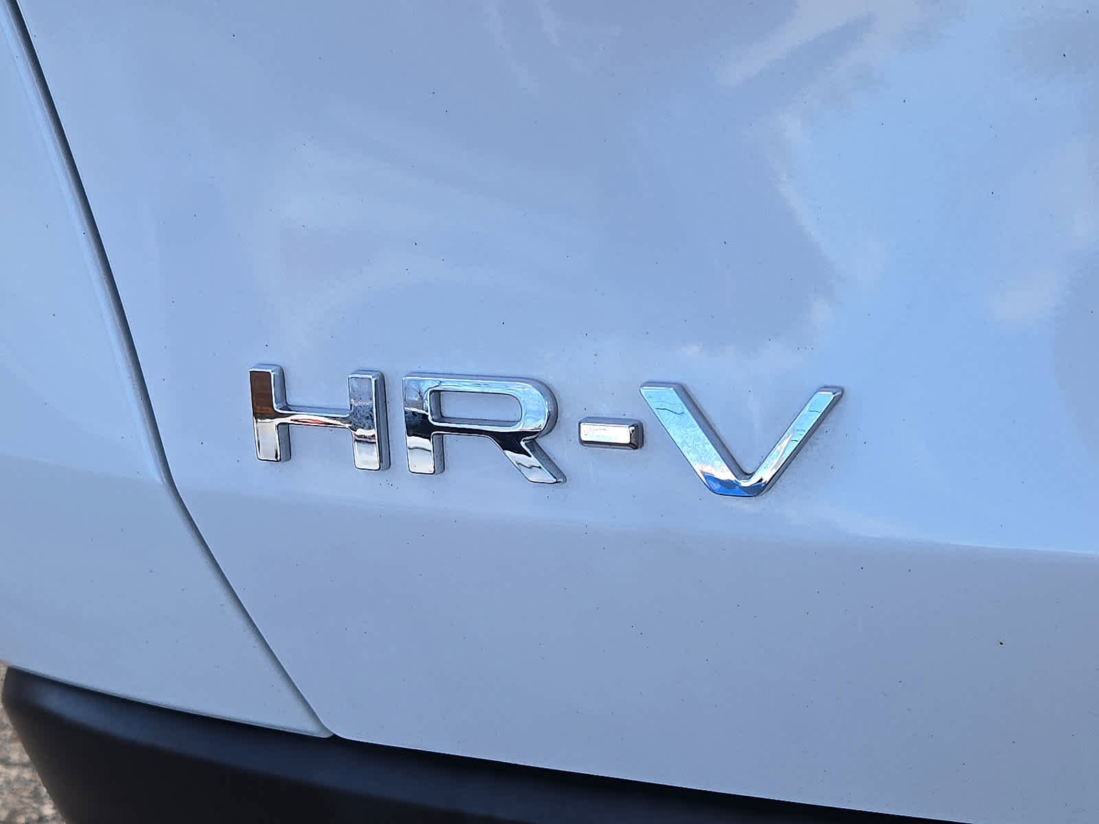 Certified 2025 Honda HR-V Sport image 30