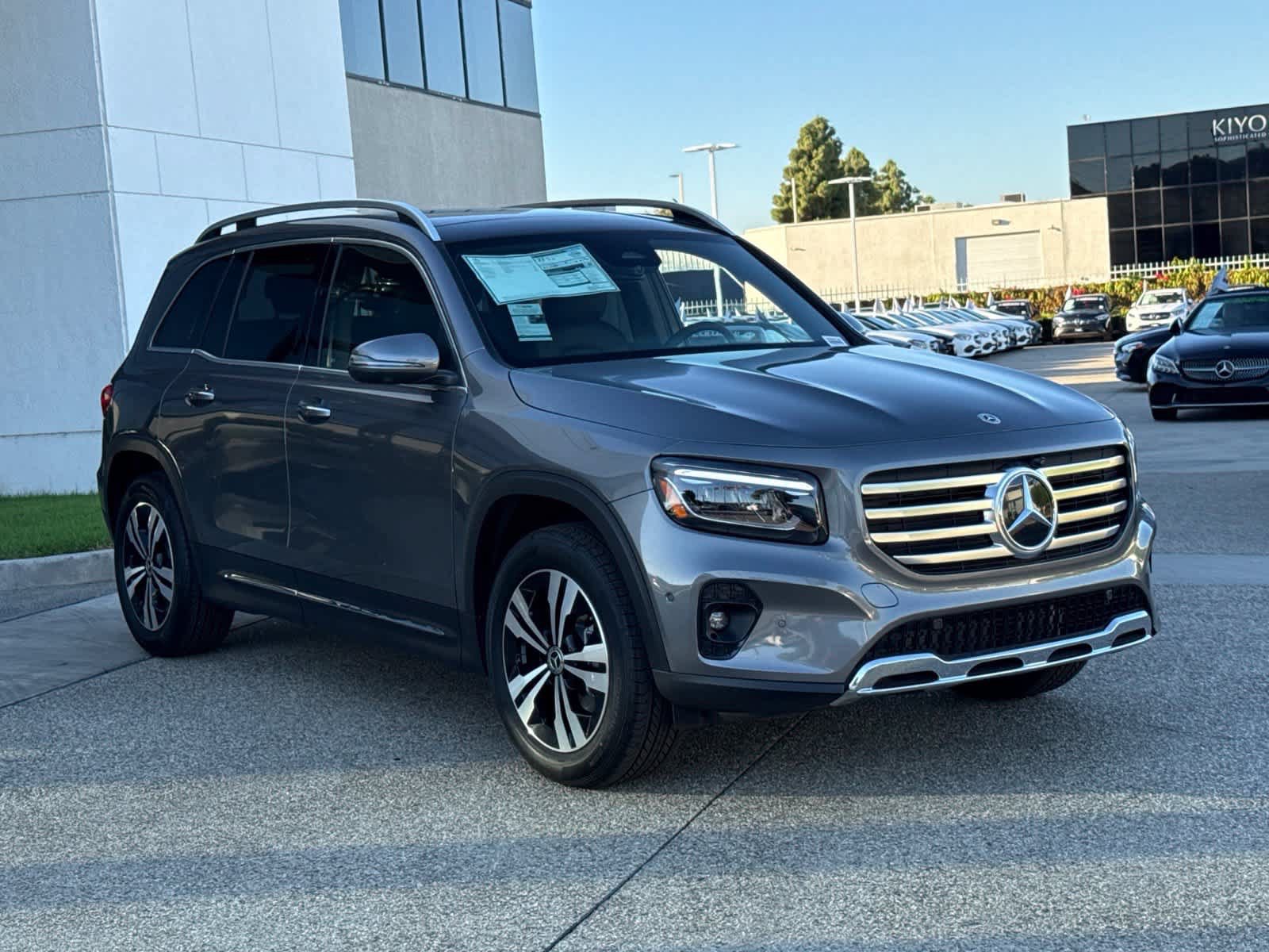 New 2026 Mercedes-Benz GLB 250 4MATIC image 7