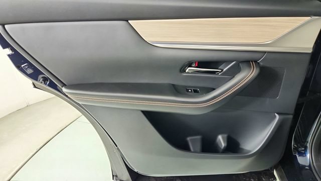 New 2026 MAZDA CX-90 Plug-In Hybrid w/Premium Sport AWD/4WD image 27