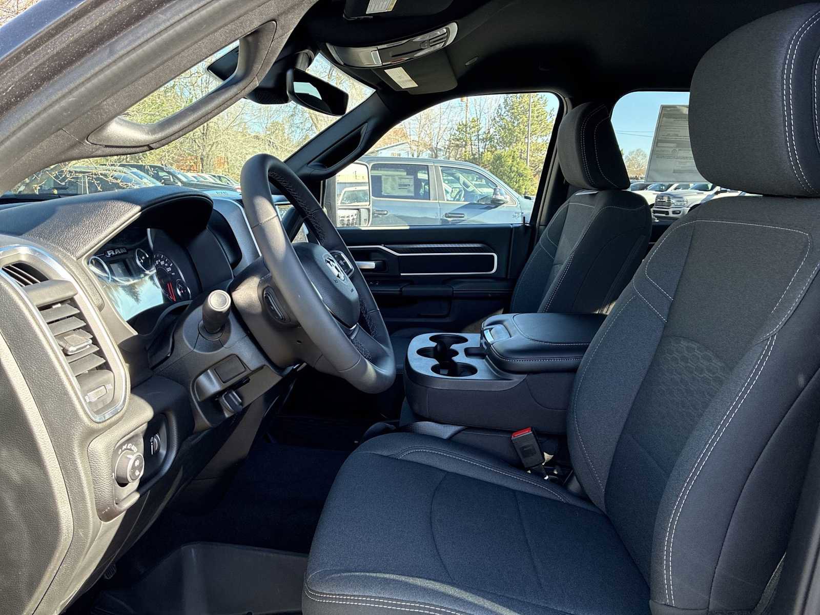 New 2025 RAM 2500 Big Horn AWD/4WD image 13