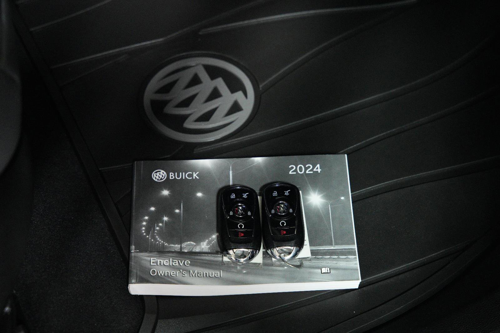 Used 2024 Buick Enclave Essence w/ Experience Buick Package image 45