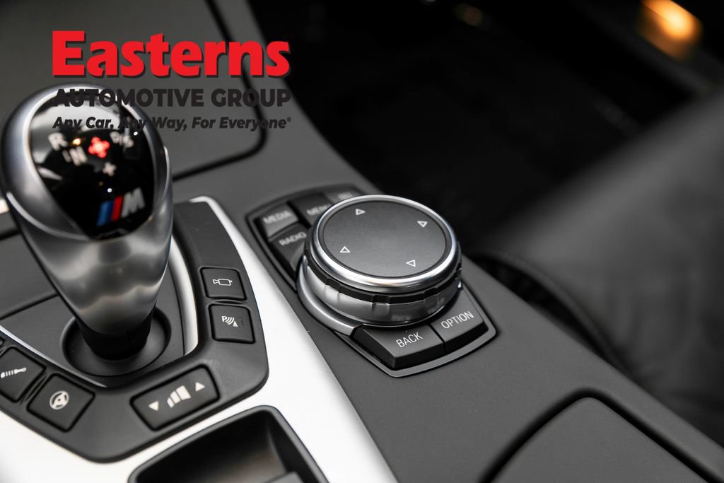 Used 2015 BMW M5 RWD image 30