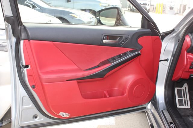 Certified 2025 Lexus IS 500 w/ Accessory Package image 11