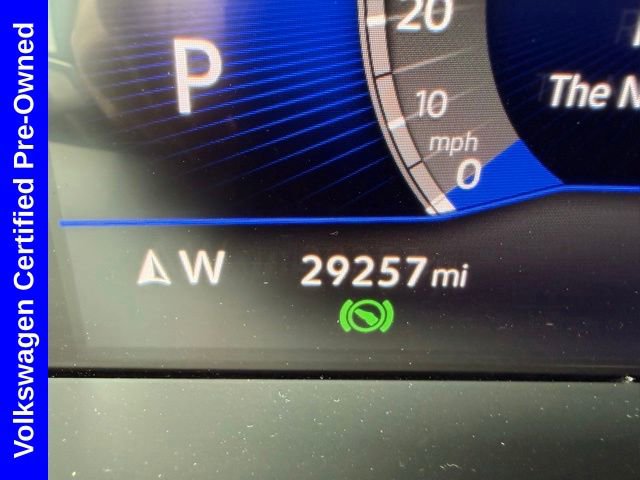 Used 2023 Volkswagen Tiguan SE w/ Panoramic Sunroof Package AWD/4WD image 25