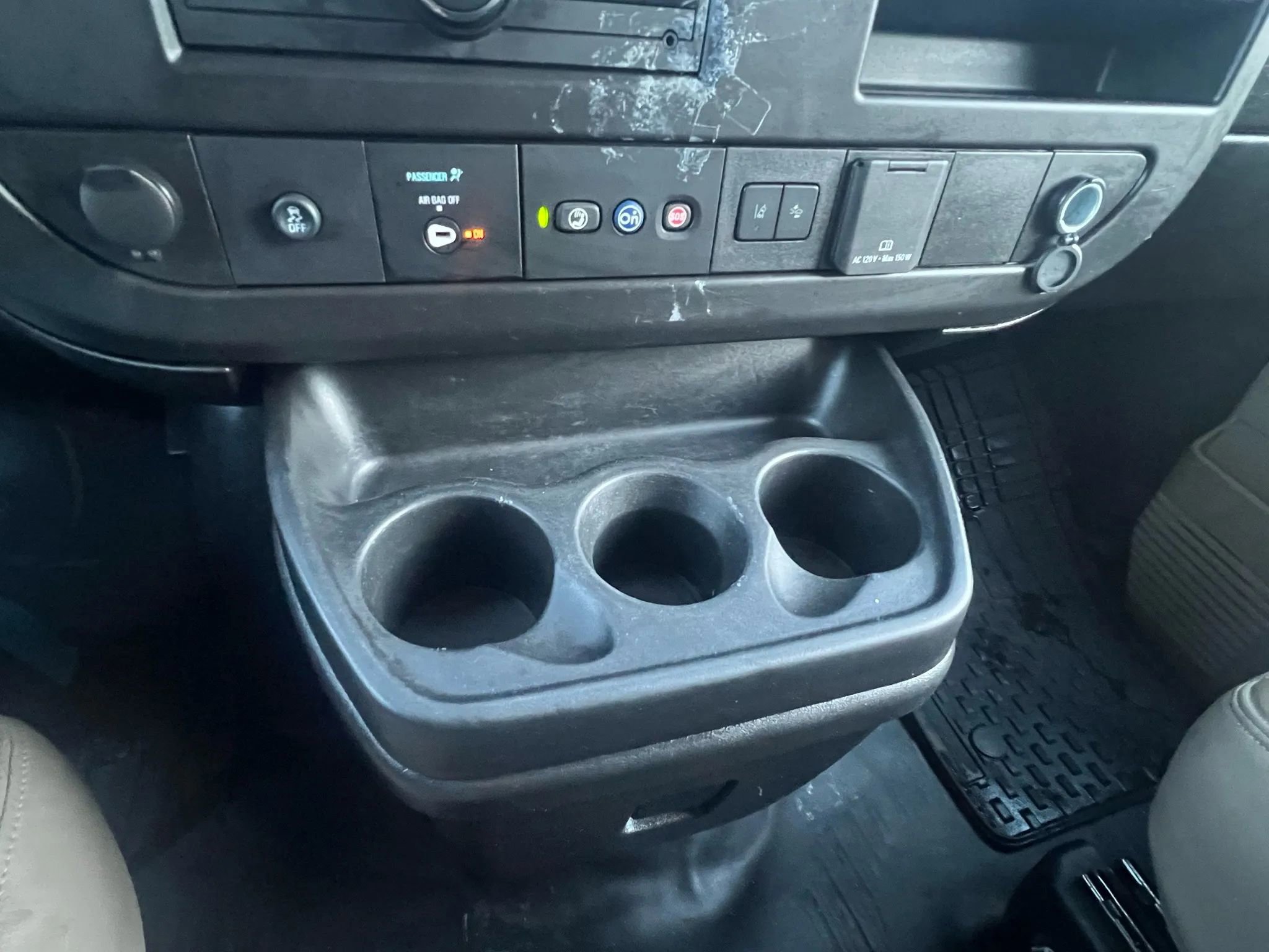 Used 2021 Chevrolet Express 3500 w/ Driver Convenience Package RWD image 20