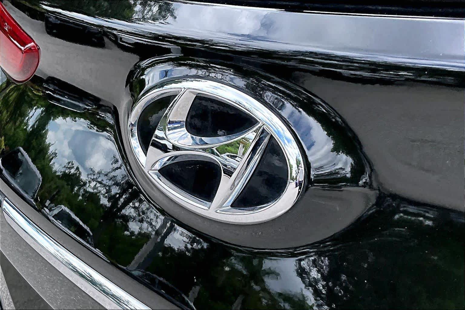 Used 2022 Hyundai Kona Limited FWD image 31