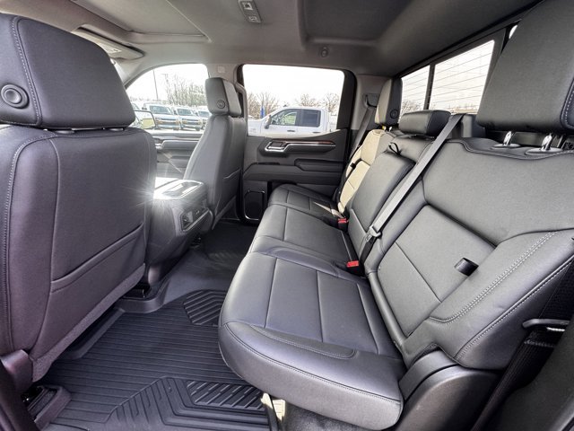 Used 2026 Chevrolet Silverado 1500 LT Trail Boss w/ LT Trail Boss Premium Package image 7