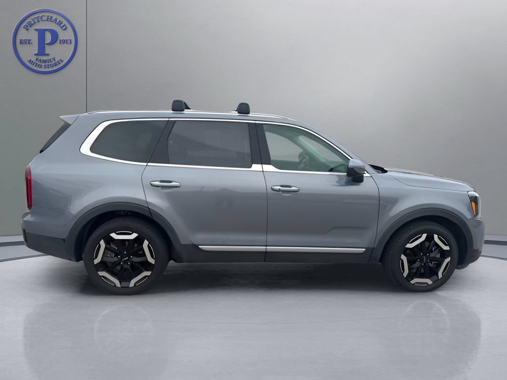 Used 2025 Kia Telluride S AWD/4WD image 7
