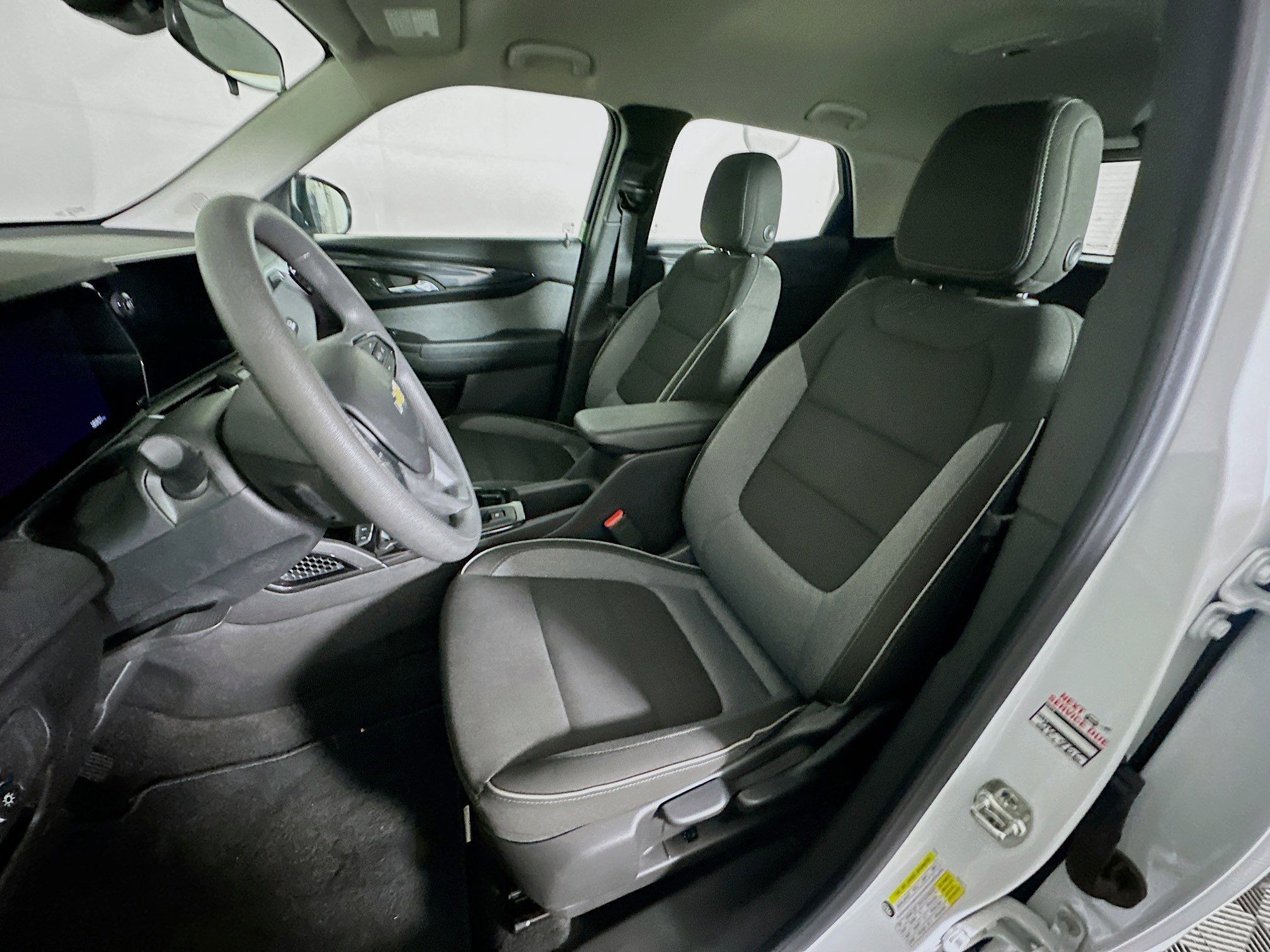 Used 2024 Chevrolet TrailBlazer LS image 13