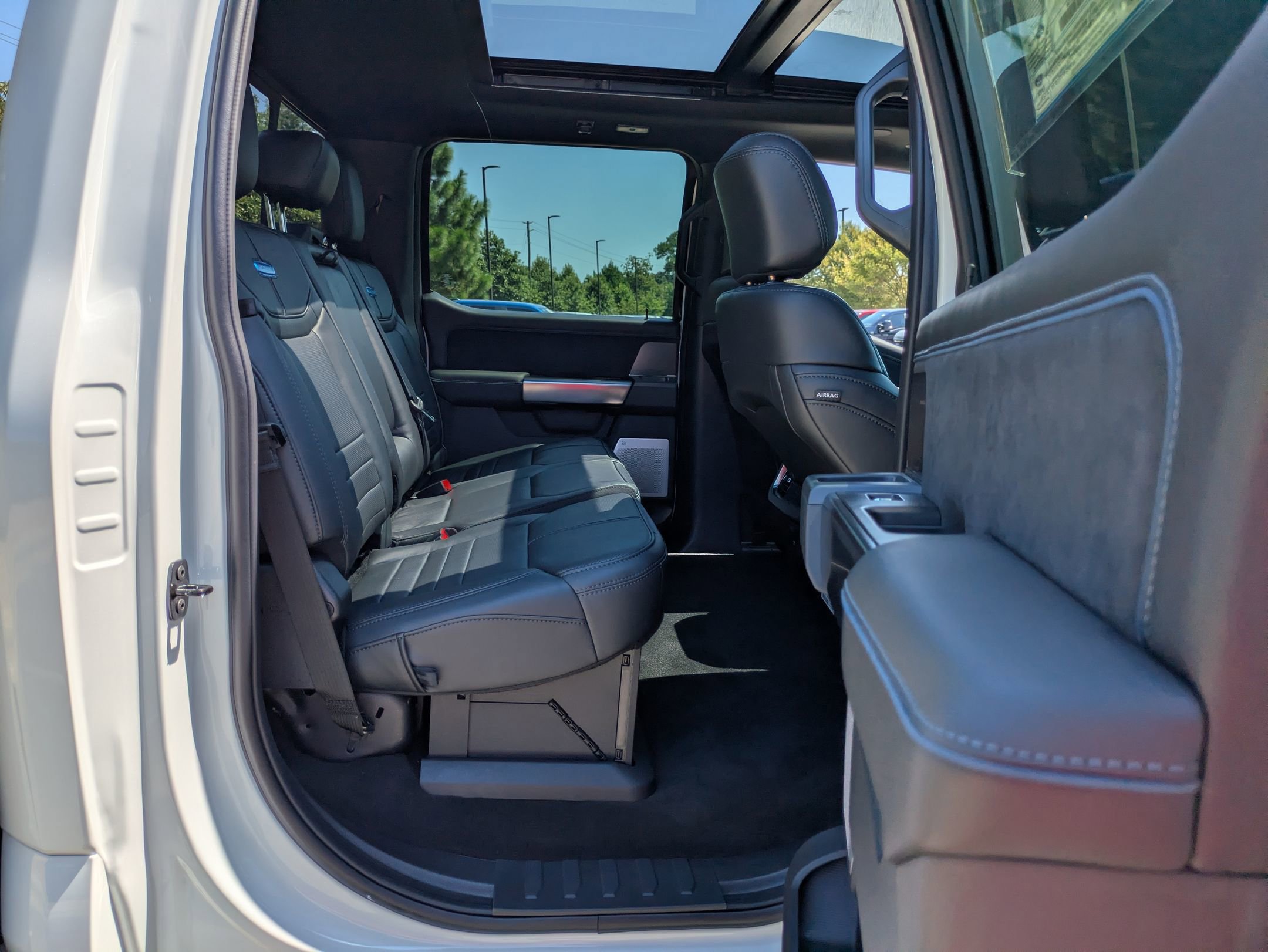 New 2026 Ford F250 Platinum w/ Tremor Off-Road Package image 41