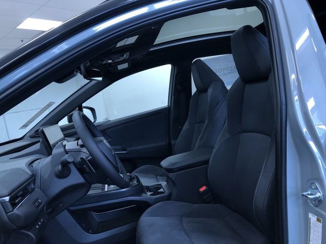 New 2026 Toyota C-HR AWD/4WD image 18