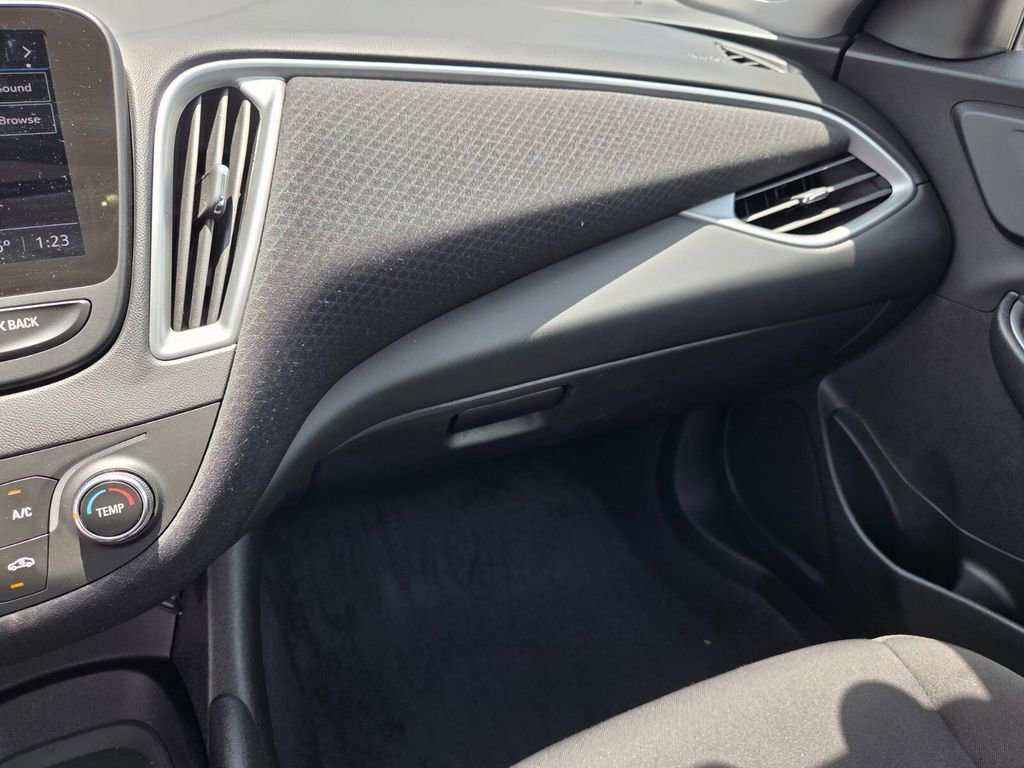 Used 2024 Chevrolet Malibu RS FWD image 27