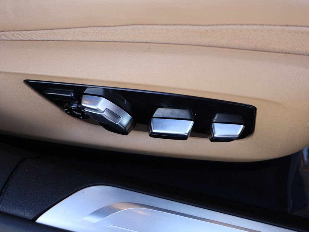 Used 2022 BMW 740i w/ M Sport Package image 36