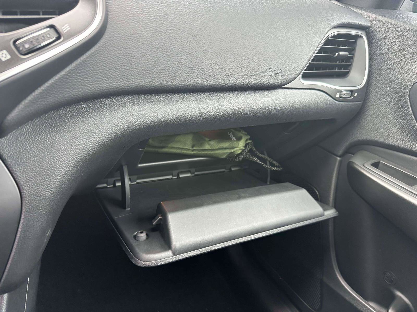 Used 2023 Jeep Cherokee Trailhawk image 33