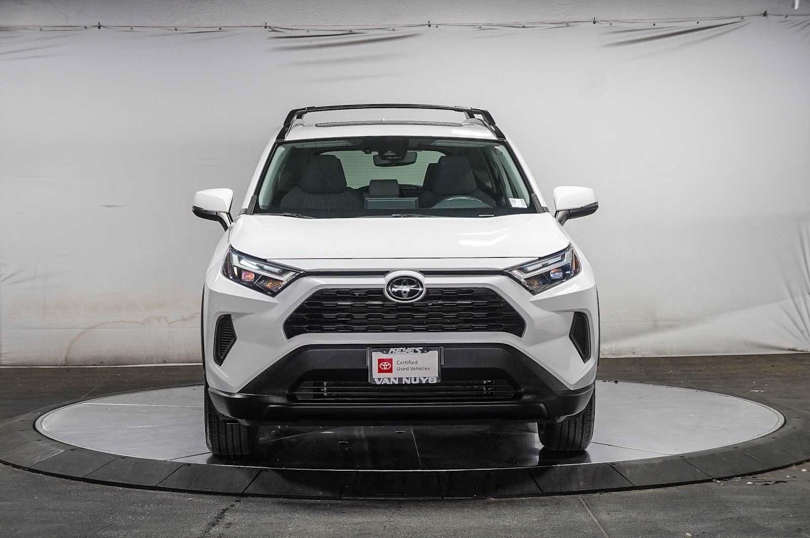 Certified 2023 Toyota RAV4 XLE w/ Convenience Package FWD image 6