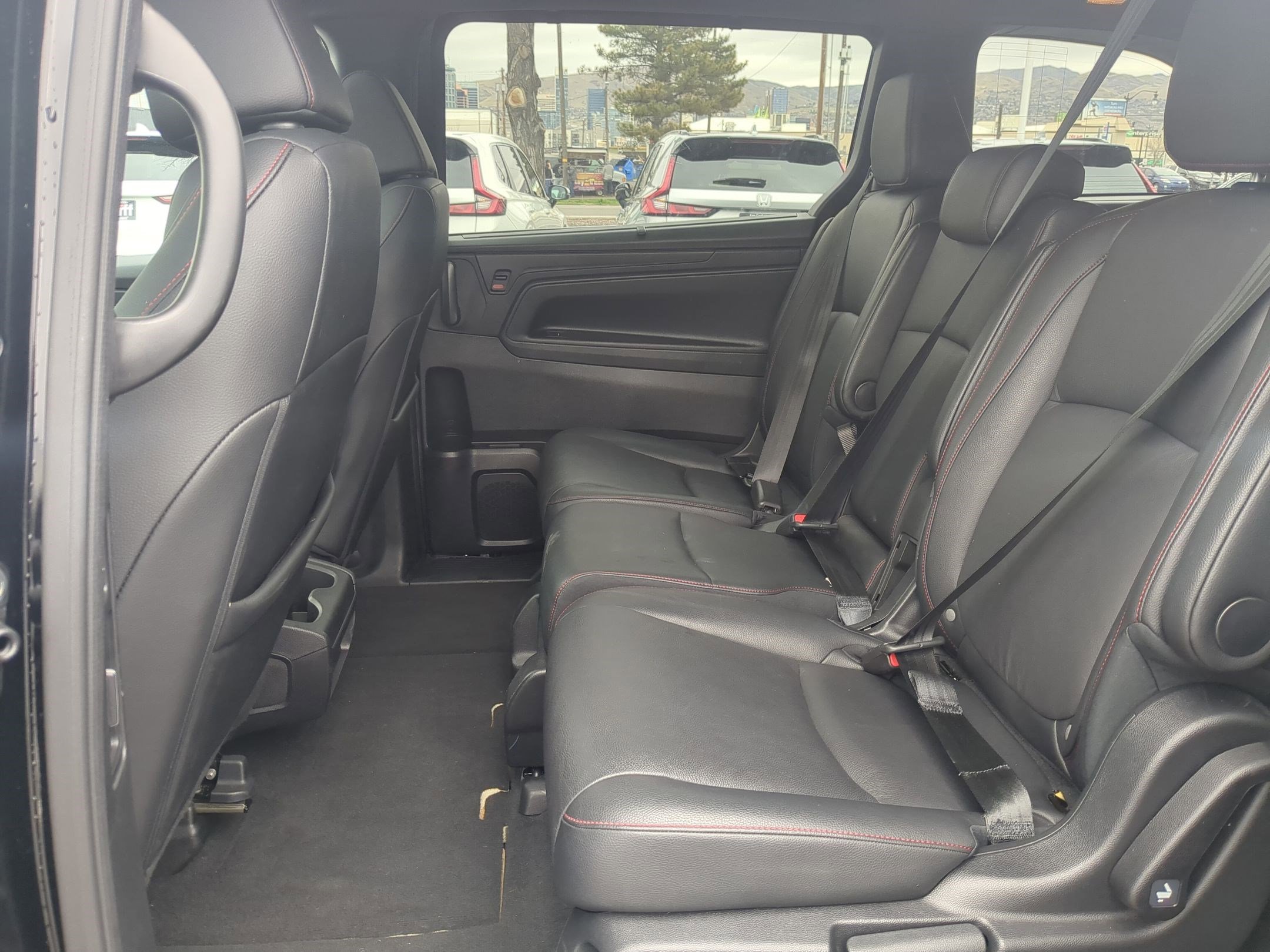 Used 2025 Honda Odyssey Sport-L image 30