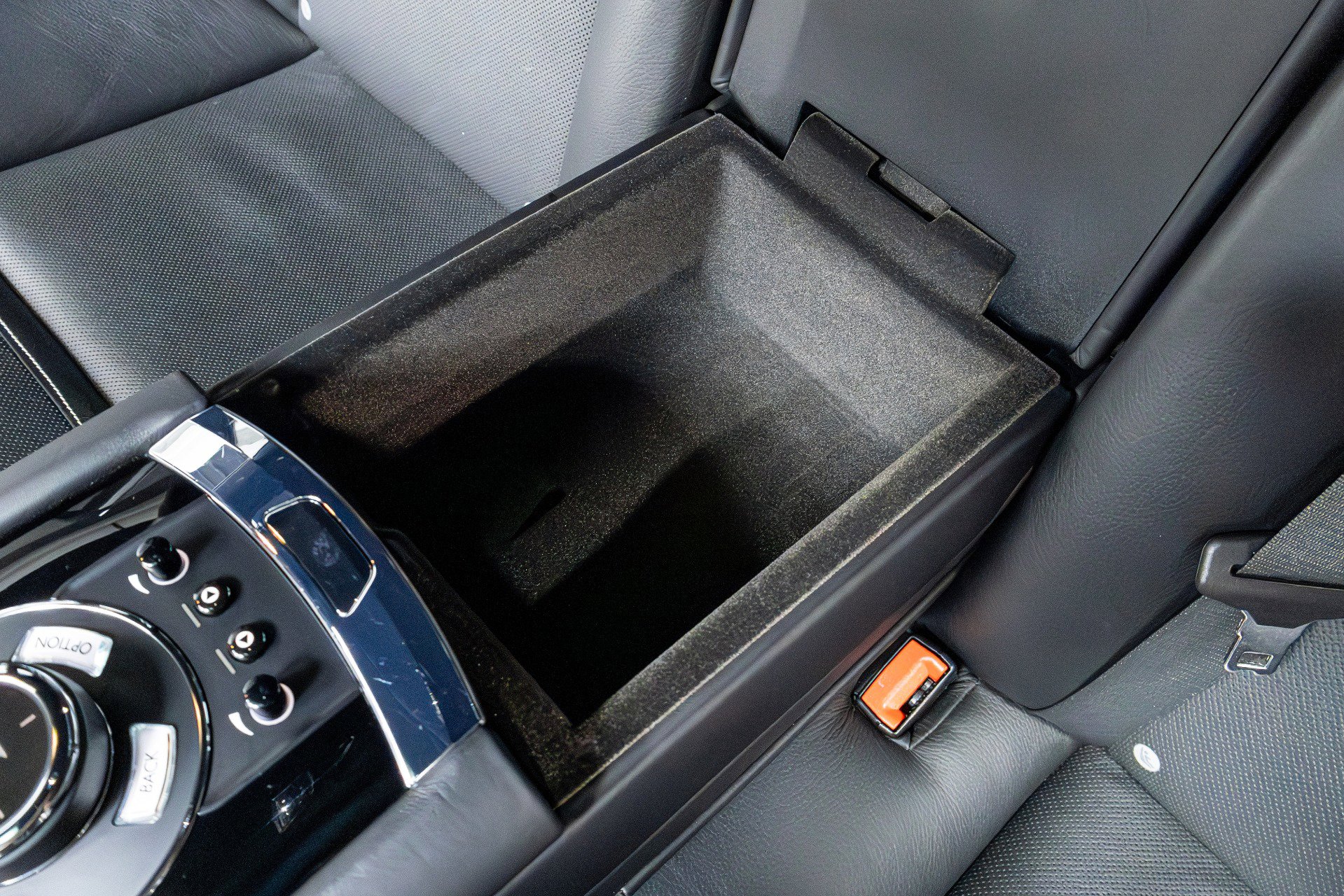 Used 2016 Rolls-Royce Ghost image 35