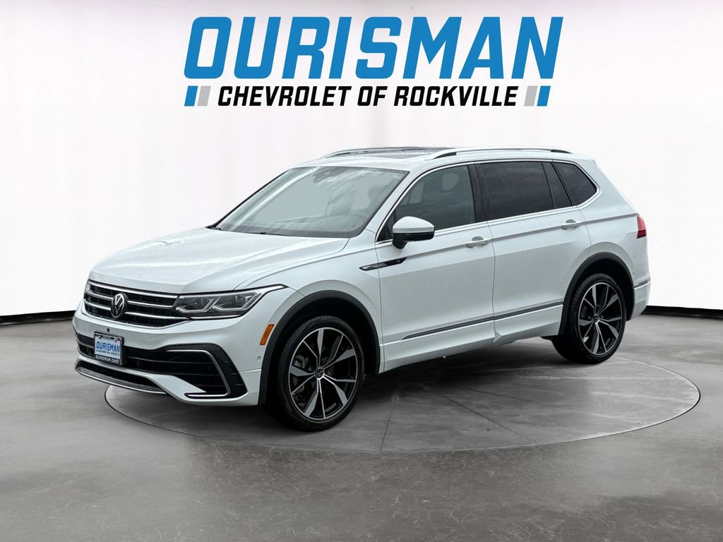 Used 2022 Volkswagen Tiguan SEL R-Line image 2