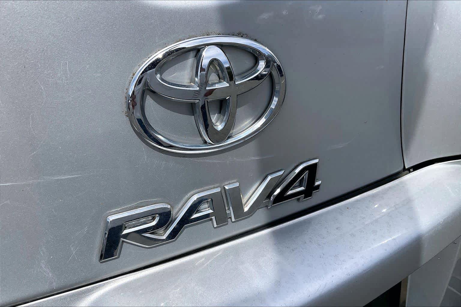 Used 2012 Toyota RAV4 4WD w/ Upgrade Value Pkg image 31