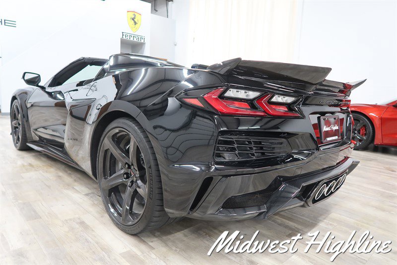 Used 2023 Chevrolet Corvette Z06 image 18