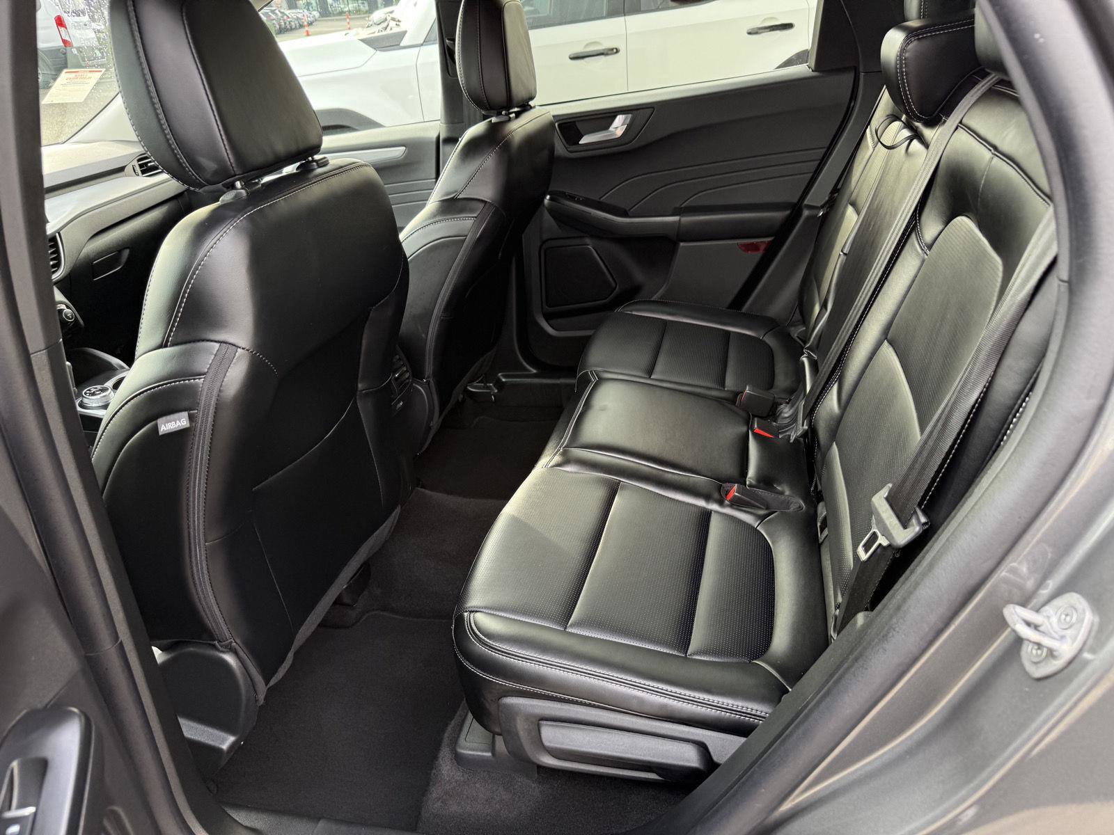 Used 2025 Ford Escape Platinum image 13