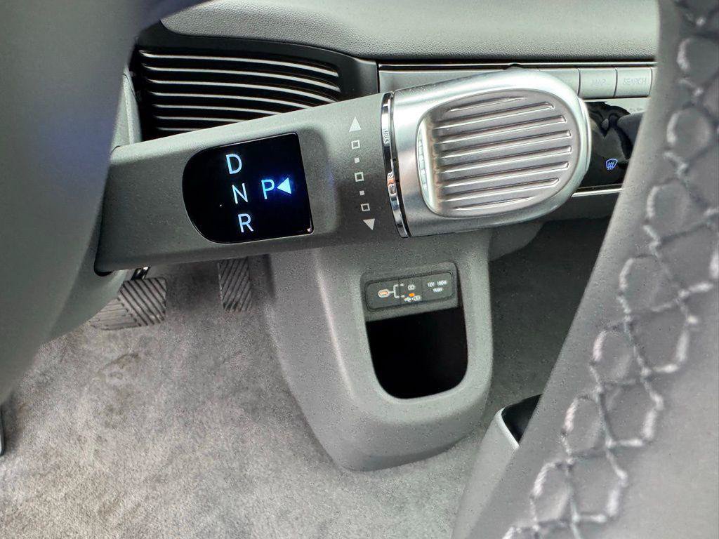 New 2025 Hyundai Ioniq 5 SEL AWD/4WD image 25