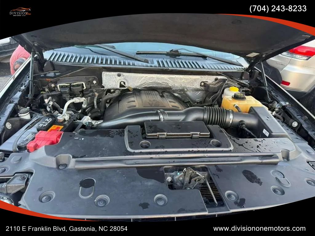 Used 2016 Ford Expedition Limited w/ Equipment Group 301A AWD/4WD image 7